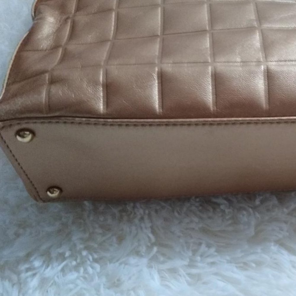 CHANEL Gold Chocolate Bar Tote Bag - Picture 6 of 13